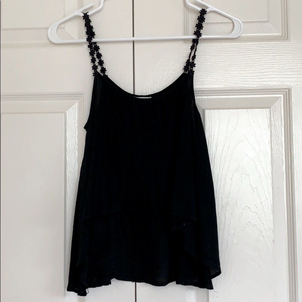 Tobi black cropped high/low tank top size small